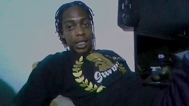 Snapshot of LarryCollin chatting on 02-03-25, 12:15 LarryCollin online show from 02-03-25, 12:15