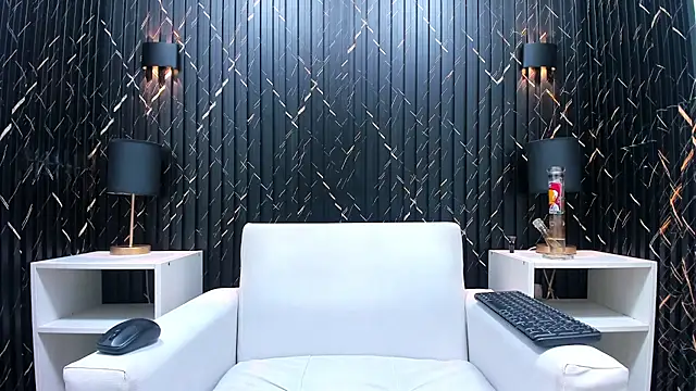 Snapshot of LarryCollin chatting on 02-17-25, 02:53 LarryCollin online show from 02-17-25, 02:53
