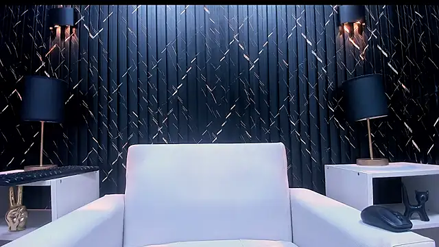 Snapshot of LarryCollin chatting on 03-10-25, 03:45 LarryCollin online show from 03-10-25, 03:45