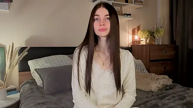 MaryJacksoon online show from 11-08-25, 07:41