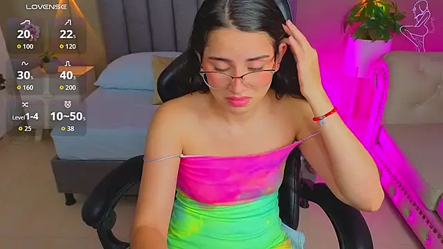 Snapshot of angelica_dymond chatting on 05-28-26, 06:16 angelica dymond online show from 05-28-26, 06:16