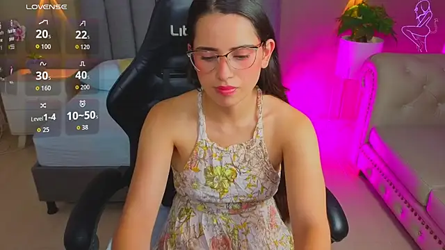 Snapshot of angelica_dymond chatting on 05-29-26, 07:56 angelica dymond online show from 05-29-26, 07:56
