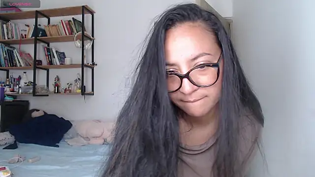 Snapshot of mariamulata chatting on 06-09-26, 04:29 mariamulata online show from 06-09-26, 04:29