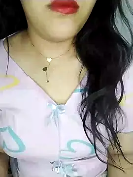 Snapshot of Tota_Khan chatting on 12-24-24, 11:55 Tota Khan online show from 12-24-24, 11:55