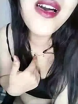 Snapshot of Tota_Khan chatting on 01-11-25, 03:31 Tota Khan online show from 01-11-25, 03:31