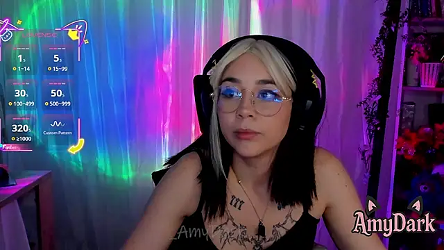 Snapshot of _AmyDark chatting on 10-01-25, 11:22 AmyDark online show from 10-01-25, 11:22