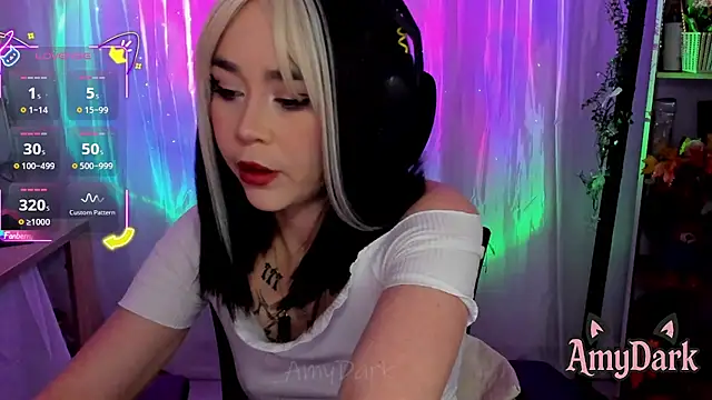 Snapshot of _AmyDark chatting on 10-05-25, 12:36 AmyDark online show from 10-05-25, 12:36