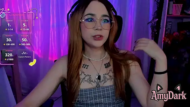 Snapshot of _AmyDark chatting on 10-11-25, 08:29 AmyDark online show from 10-11-25, 08:29