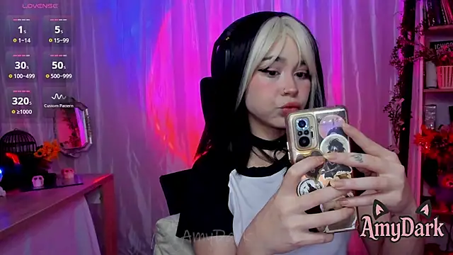 Snapshot of _AmyDark chatting on 11-23-25, 12:10 AmyDark online show from 11-23-25, 12:10