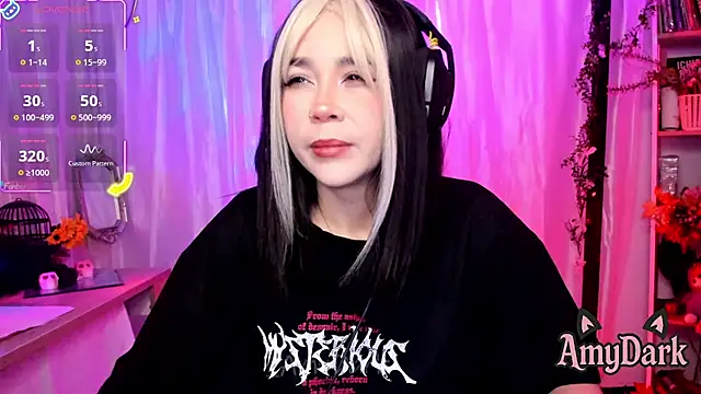Snapshot of _AmyDark chatting on 11-28-25, 11:51 AmyDark online show from 11-28-25, 11:51