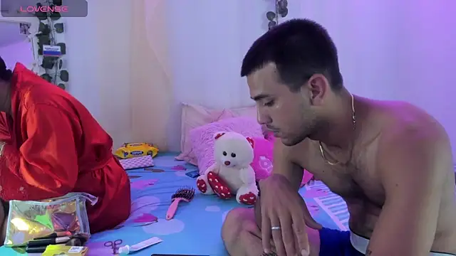 catalina and roger online show from 11-23-25, 04:40