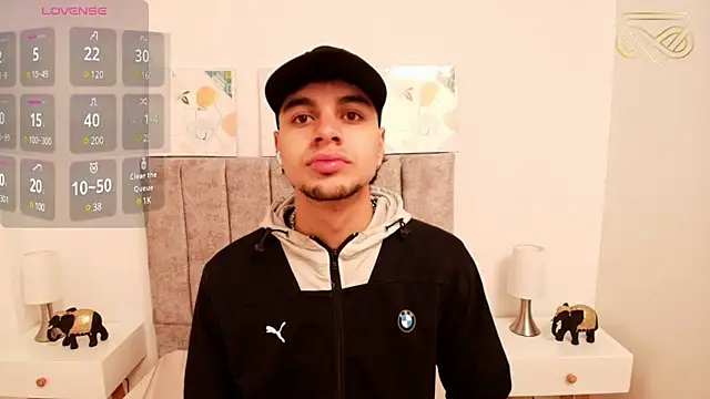 Snapshot of Amadeo_Wild chatting on 01-23-25, 02:39 Amadeo Wild online show from 01-23-25, 02:39