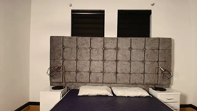 Snapshot of Amadeo_Wild chatting on 02-08-25, 12:17 Amadeo Wild online show from 02-08-25, 12:17