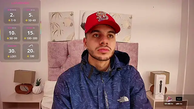 Snapshot of Amadeo_Wild chatting on 09-17-25, 02:52 Amadeo Wild online show from 09-17-25, 02:52