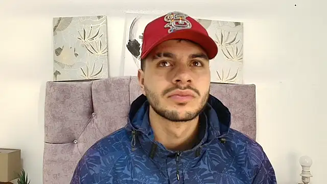 Snapshot of Amadeo_Wild chatting on 03-13-26, 12:12 Amadeo Wild online show from 03-13-26, 12:12