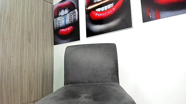 Snapshot of CbumDick chatting on 01-05-25, 02:38 CbumDick online show from 01-05-25, 02:38