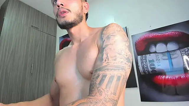 Snapshot of CbumDick chatting on 01-11-25, 12:22 CbumDick online show from 01-11-25, 12:22