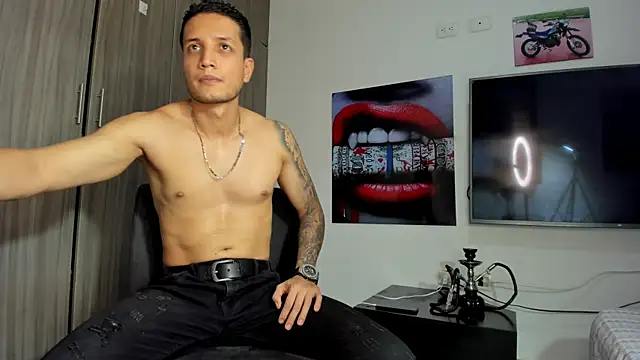 Snapshot of CbumDick chatting on 02-15-25, 11:25 CbumDick online show from 02-15-25, 11:25
