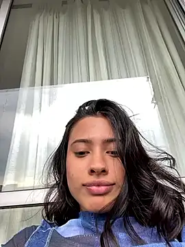 AlessaPears online show from 12-20-24, 08:55