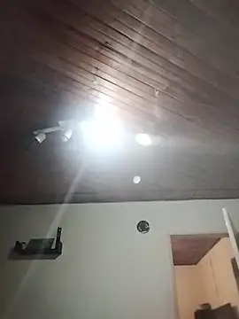 Leocesar37 online show from 11-19-25, 04:23