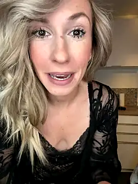 Snapshot of lola_tentatiion chatting on 11-20-25, 08:14 lola tentatiion online show from 11-20-25, 08:14