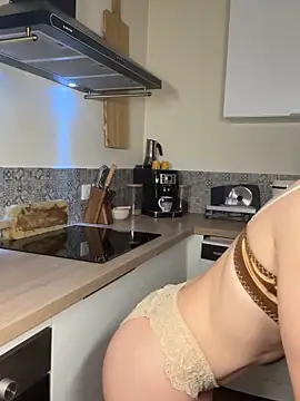 Snapshot of lola_tentatiion chatting on 03-04-26, 08:15 lola tentatiion online show from 03-04-26, 08:15