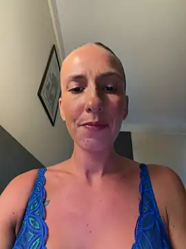 lola tentatiion online show from 07-11-26, 07:38
