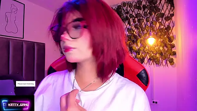 Kitty Gang online show from 11-26-25, 02:12