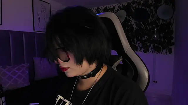 Kitty Gang online show from 06-05-26, 01:45