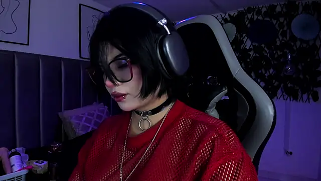 Kitty Gang online show from 07-01-26, 01:18