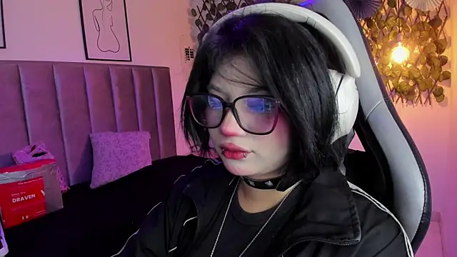 Kitty Gang online show from 08-06-26, 12:45