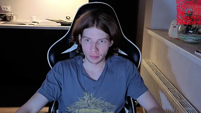 Snapshot of spaisenok chatting on 11-21-25, 11:47 spaisenok online show from 11-21-25, 11:47