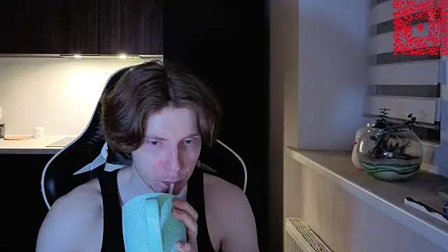 Snapshot of spaisenok chatting on 12-20-25, 11:56 spaisenok online show from 12-20-25, 11:56