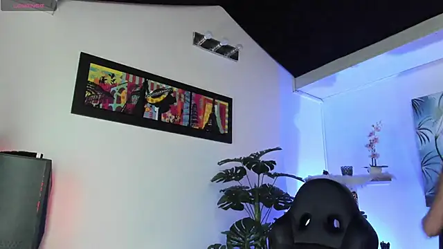 Snapshot of BaphyBaby chatting on 11-15-25, 07:21 BaphyBaby online show from 11-15-25, 07:21