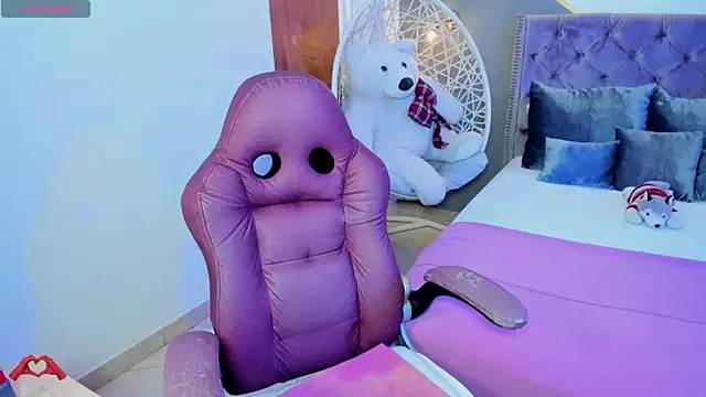 Snapshot of laris_park chatting on 01-18-25, 05:20 laris park online show from 01-18-25, 05:20