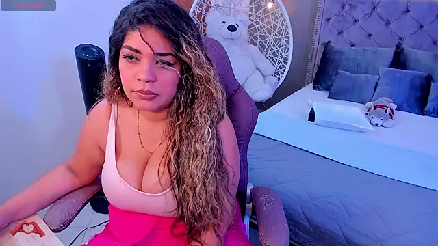 Snapshot of laris_park chatting on 01-22-25, 06:20 laris park online show from 01-22-25, 06:20