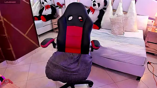 Snapshot of laris_park chatting on 01-26-25, 08:36 laris park online show from 01-26-25, 08:36