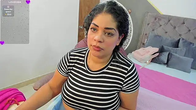 Snapshot of laris_park chatting on 01-26-25, 11:08 laris park online show from 01-26-25, 11:08