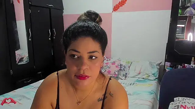 Snapshot of laris_park chatting on 11-06-25, 06:31 laris park online show from 11-06-25, 06:31