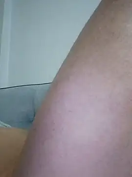 Snapshot of 510915asi chatting on 02-09-25, 04:18 510915asi online show from 02-09-25, 04:18