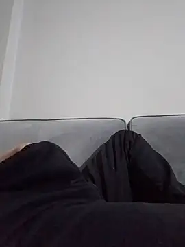 Snapshot of 510915asi chatting on 02-13-25, 08:03 510915asi online show from 02-13-25, 08:03