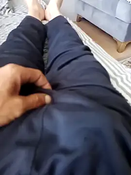 Snapshot of 510915asi chatting on 09-13-25, 03:23 510915asi online show from 09-13-25, 03:23