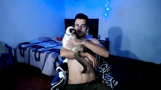 Snapshot of freddy_romas chatting on 01-10-26, 12:18 freddy romas online show from 01-10-26, 12:18