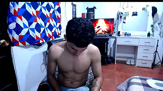 Snapshot of freddy_romas chatting on 03-10-26, 01:54 freddy romas online show from 03-10-26, 01:54