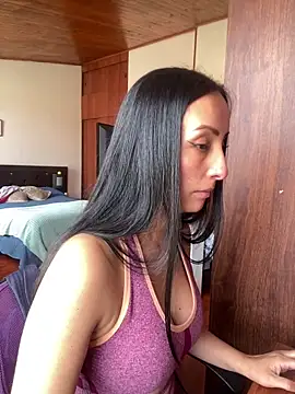 yaralyminjo2 online show from 03-19-25, 02:13