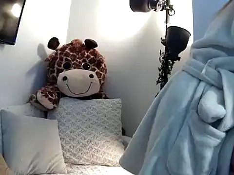 Snapshot of mysterymel chatting on 03-01-25, 02:02 mysterymel online show from 03-01-25, 02:02