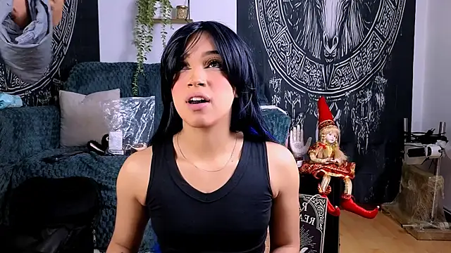 Snapshot of amaracooper_ chatting on 01-15-26, 01:05 amaracooper online show from 01-15-26, 01:05