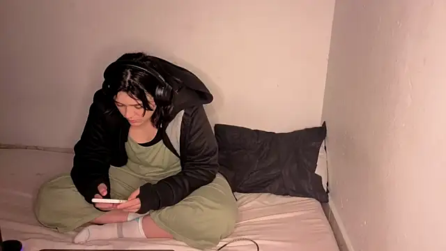 soysara15 online show from 04-25-26, 08:39