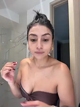 Snapshot of Gia_Ferh chatting on 02-05-26, 01:54 Gia Ferh online show from 02-05-26, 01:54