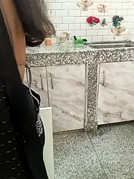 Saroj-Shah online show from 11-22-25, 06:01